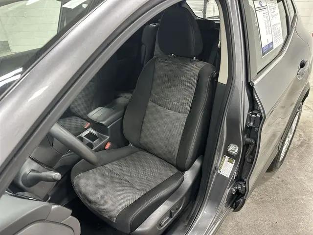 2020 Nissan Rogue Sport SV FWD Xtronic CVT