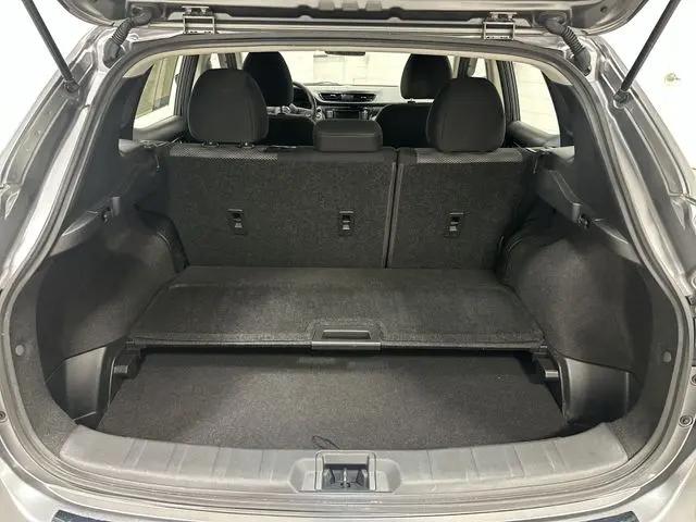 2020 Nissan Rogue Sport SV FWD Xtronic CVT