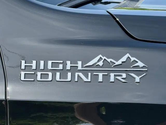 2026 Chevrolet Suburban High Country, 4WD
