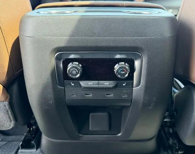 2026 Chevrolet Suburban High Country, 4WD