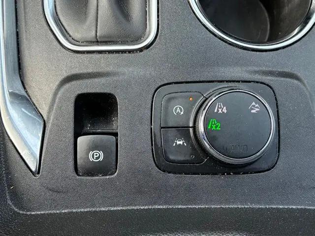 2022 Chevrolet Traverse AWD LT Cloth