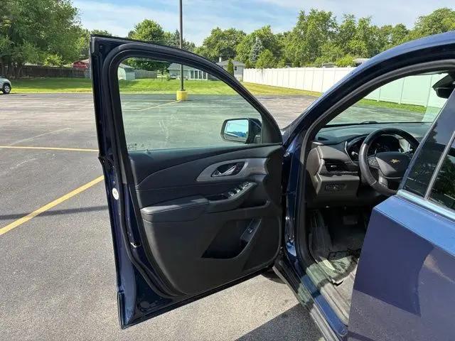 2022 Chevrolet Traverse AWD LT Cloth