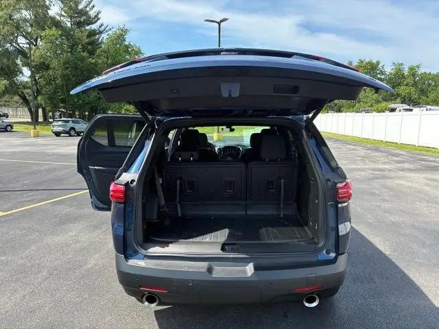 2022 Chevrolet Traverse AWD LT Cloth