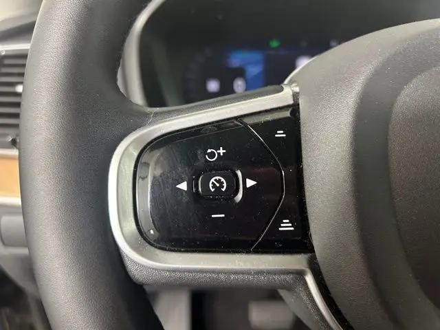 2023 Volvo XC90 B6 Plus 7-Seater