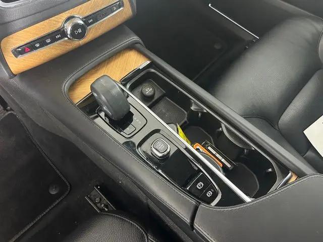 2023 Volvo XC90 B6 Plus 7-Seater