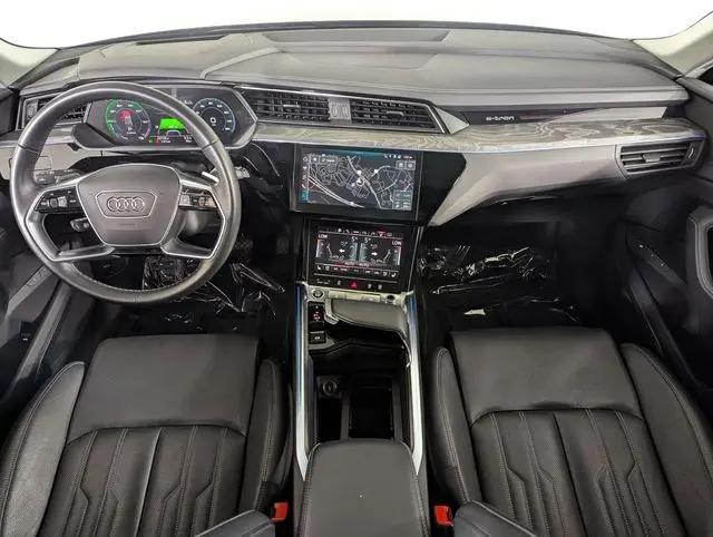 2024 Audi e-tron Prestige quattro