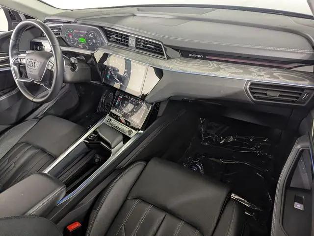 2024 Audi e-tron Prestige quattro