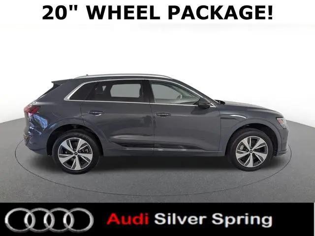 2024 Audi e-tron Prestige quattro