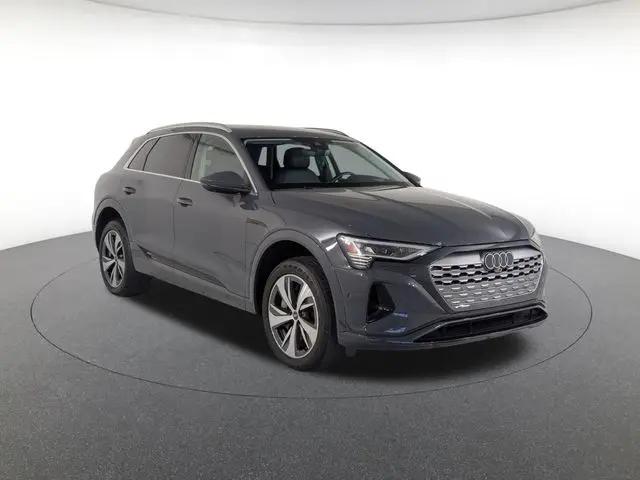 2024 Audi e-tron Prestige quattro