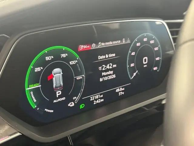 2024 Audi e-tron Prestige quattro