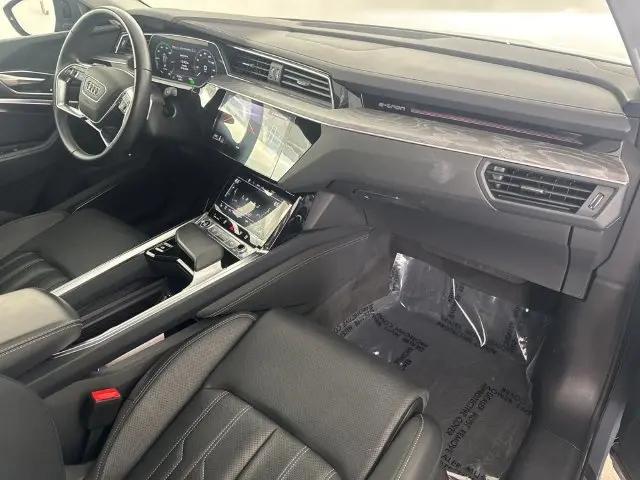 2024 Audi e-tron Prestige quattro