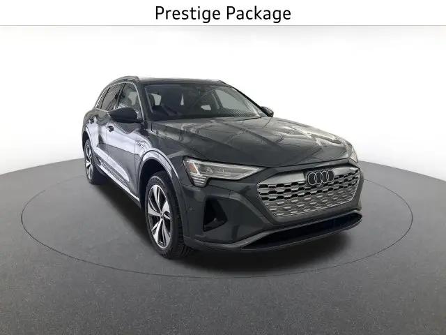 2024 Audi e-tron Prestige quattro