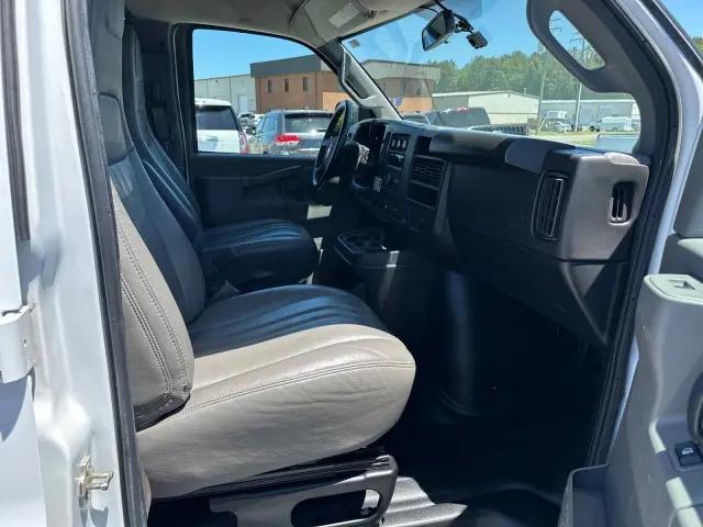 2022 Chevrolet Express Cargo Van RWD 2500 Regular Wheelbase WT