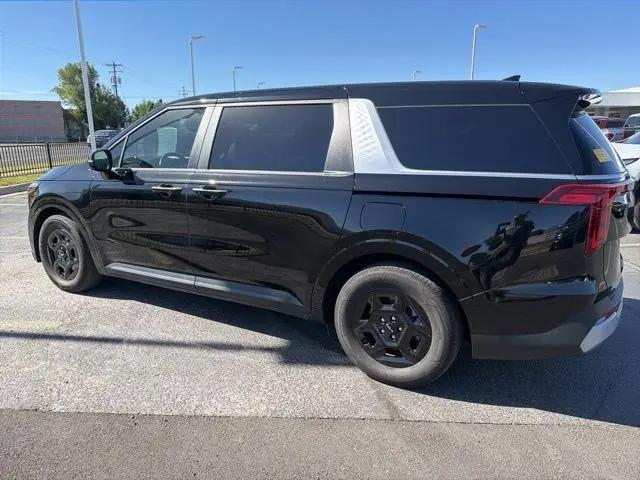 2025 Kia Carnival MPV LXS