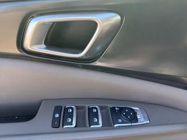 2025 Kia Carnival MPV LXS