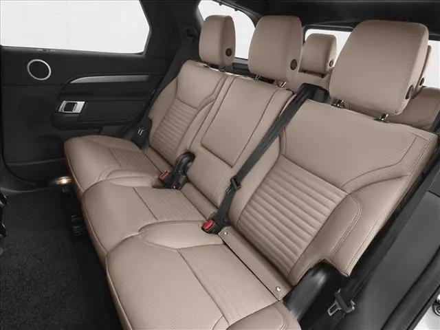2026 Land Rover Discovery Tempest Edition