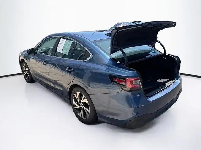 2022 Subaru Legacy 2.5i