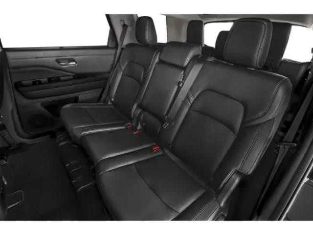 2023 Nissan Pathfinder SL 4WD