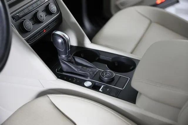 2019 Volkswagen Atlas 3.6L V6 SE w/Technology