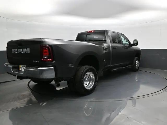 2025 Ram 3500 Tradesman Crew Cab 4x4 8' Box