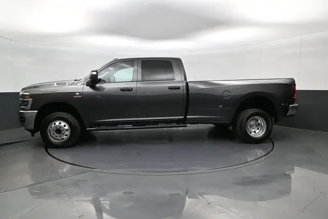 2025 Ram 3500 Tradesman Crew Cab 4x4 8' Box