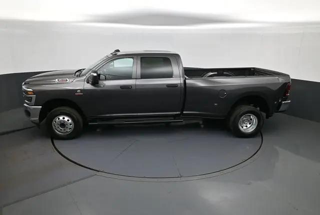 2025 Ram 3500 Tradesman Crew Cab 4x4 8' Box
