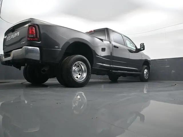 2025 Ram 3500 Tradesman Crew Cab 4x4 8' Box