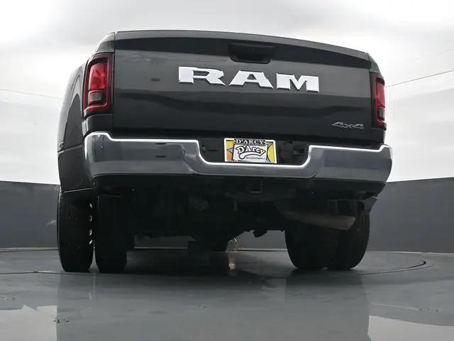 2025 Ram 3500 Tradesman Crew Cab 4x4 8' Box