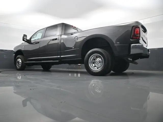 2025 Ram 3500 Tradesman Crew Cab 4x4 8' Box