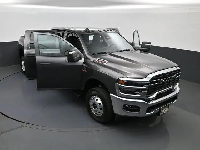 2025 Ram 3500 Tradesman Crew Cab 4x4 8' Box