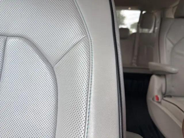 2020 Chrysler Pacifica Hybrid Limited