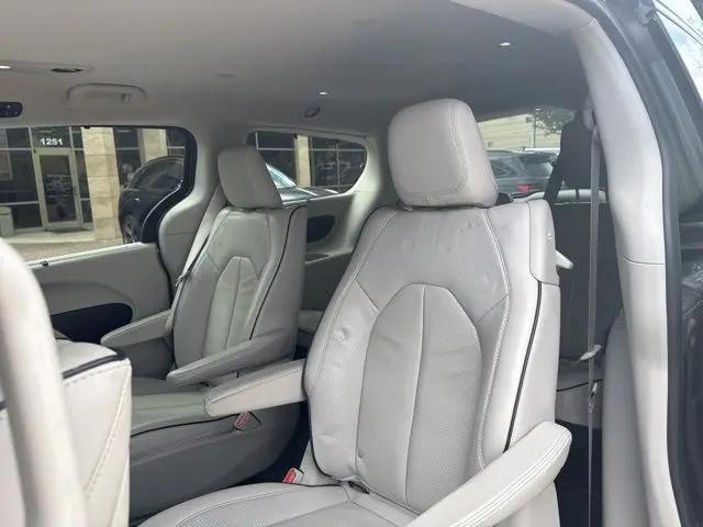 2020 Chrysler Pacifica Hybrid Limited