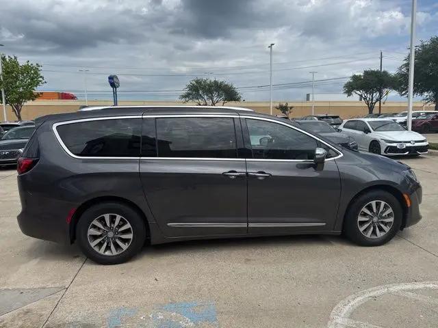 2020 Chrysler Pacifica Hybrid Limited