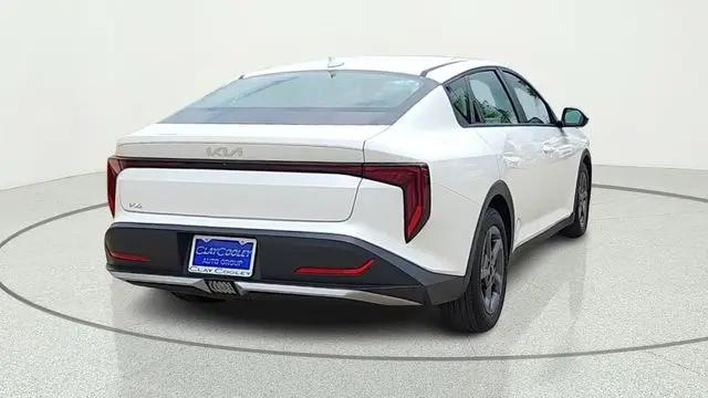 2025 Kia K4 LXS