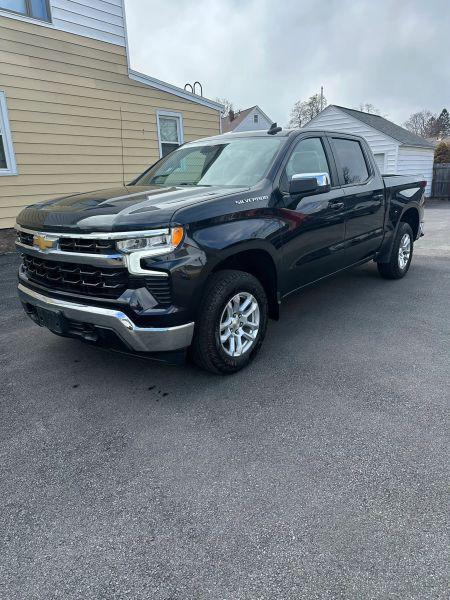2022 Chevrolet Silverado 1500 4WD Crew Cab Short Bed LT with 2FL