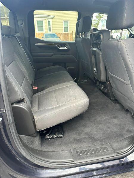 2022 Chevrolet Silverado 1500 4WD Crew Cab Short Bed LT with 2FL