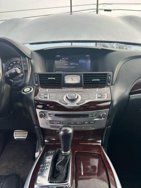 2015 INFINITI Q70 3.7X