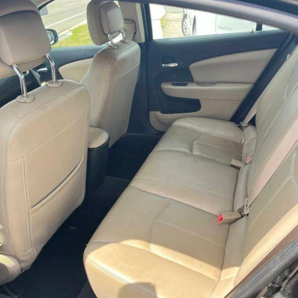 2011 Chrysler 200 Limited