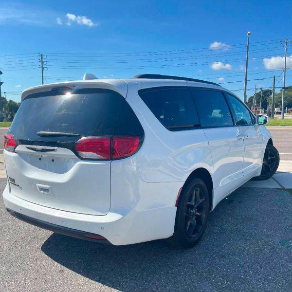 2018 Chrysler Pacifica Touring L for sale in Orlando, FL