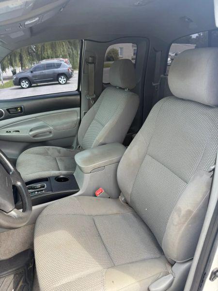 2006 Toyota Tacoma Base V6