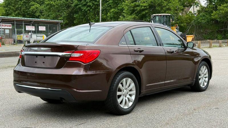 2013 Chrysler 200 Touring