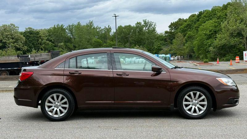 2013 Chrysler 200 Touring