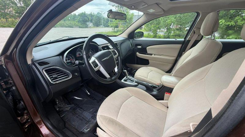 2013 Chrysler 200 Touring