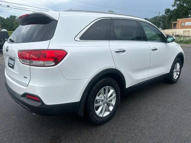 2017 Kia Sorento 2.4L LX