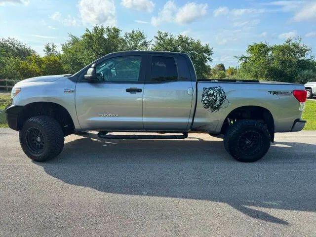 2010 Toyota Tundra Grade 5.7L V8