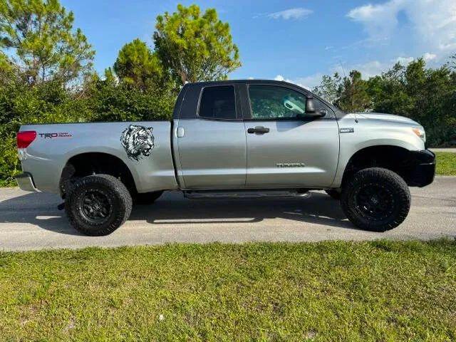 2010 Toyota Tundra Grade 5.7L V8