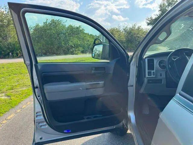 2010 Toyota Tundra Grade 5.7L V8