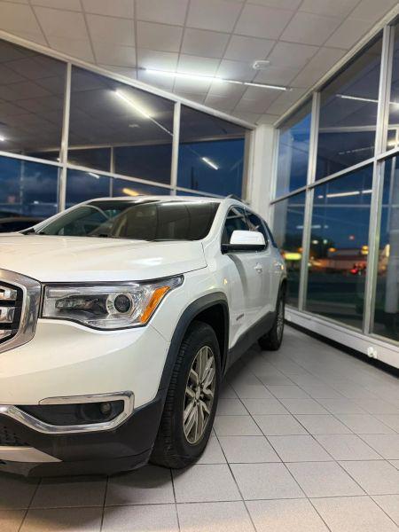 2017 GMC Acadia SLE-2