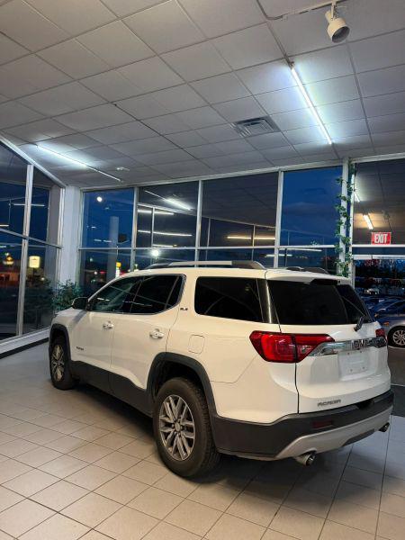2017 GMC Acadia SLE-2