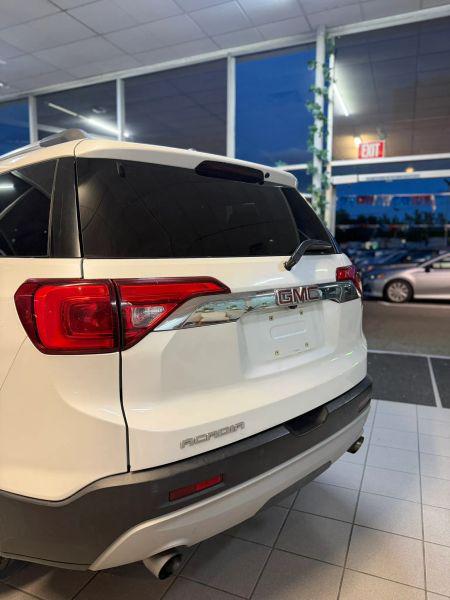 2017 GMC Acadia SLE-2
